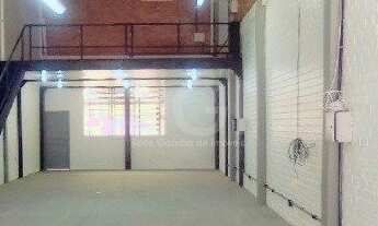 Imagem 2: Porto Alegre - Galpão/Depósito/Armazém - Navegantes