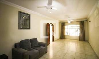 Imagem: Casa à Venda - Jardim dos Lagos, 3 Quartos