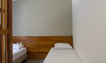 Imagem 6: Casa de condomínio para venda possui 180 metros quadrados com 3 quartos