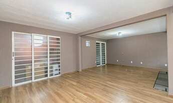 Imagem 5: CASA com 3 dormitórios à venda por R$ 410.000,00 no bairro Sítio Cercado - CURITIBA / PR