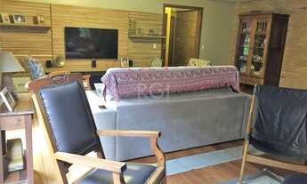 Imagem 3: Casa de 270m² - 3 dormitórios, 1 suíte, churrasqueira, pátio e 3 vagas de garagem