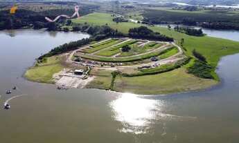 Imagem 2: Chalé em multipropriedade à beira da represa de Xavantes