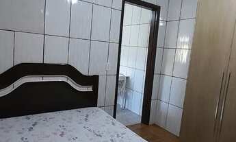 Imagem 5: Casa mobiliada Xaxim com quarto,cozinha e banheiro. Próximo ao Jacomar e Big