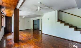 Imagem 2: Casa para Venda - 350m², 3 dormitórios, sendo 3 suites, 5 vagas - Independência