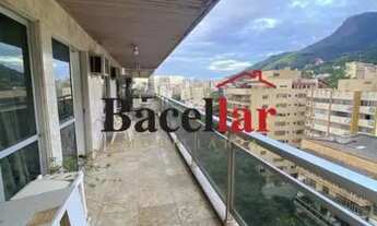 Imagem 2: 18 DE OUTUBRO VARANDÃO 4 QUARTOS 1 SUÍTE SALA 3 AMBIENTES LAVABO COPA COZINHA DEP.COMPLETA