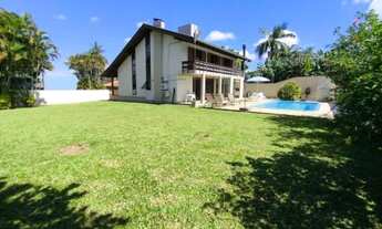 Imagem 2: Casa 3 dormitórios piscina AMPLO TERRENO próxima ao centro de Criciúma ACEITA apartamento