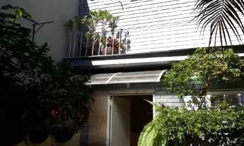 Imagem 4: Sobrado em Porto Alegre, no bairro Hípica, com 3 dormitório(s), e 3 banheiros, à