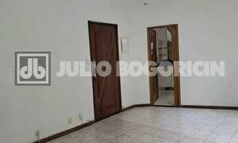 Imagem 2: Apartamento : Padrão / Residencial / Catete