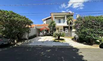 Imagem: Casa de condomínio em Rua Maria Cecília