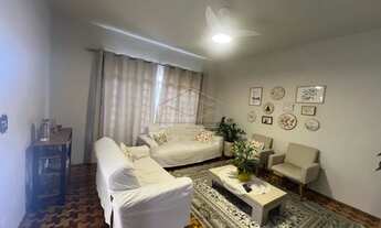 Imagem 2: Excelente Oportunidade: Imóvel com Edícula e Potencial Comercial