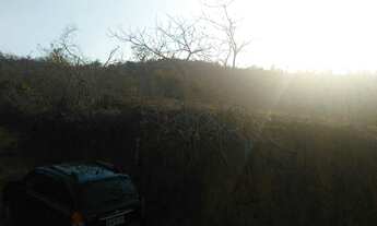 Imagem: Terras em Anta, próximo a Sapucaia RJ