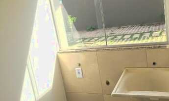 Imagem 6: Condomínio de primeira em rua principal