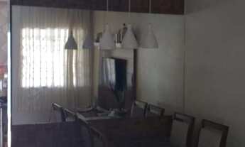 Imagem 2: Casa com piscina próximo 600 metros da praia e 300 metros da rodovia