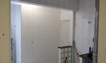 Imagem 6: Apartamento com sala, 2 quartos, + 1 revertido, 2 banheiros, depencias completas, garagem