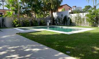 Imagem 3: Casa de condomínio para venda possui 720 metros quadrados com 4 quartos