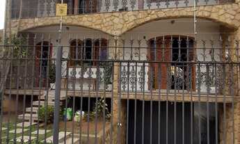 Imagem: Ótima casa a venda no centro de Varginha