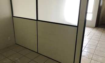 Imagem 2: Sala para aluguel e venda possui 42 metros quadrados no Lourdes - Belo Horizonte - MG