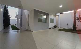 Imagem 2: Sobrado para venda possui 214 metros quadrados com 4 quartos em Residencial San Diego - Fr