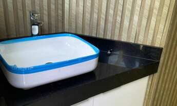 Imagem 7: Casa de condomínio para venda possui 720 metros quadrados com 4 quartos