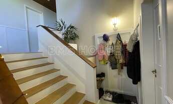 Imagem 3: Casa para Venda em Cotia, Granja Viana, 3 dormitórios, 3 suítes, 6 banheiros, 6 vagas