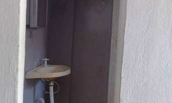 Imagem 3: Casa com 1 dormitório para alugar, 40 m² por R$ 600,00/mês - Jardim Tranqüilidade - Guarul