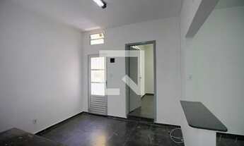 Imagem 5: Casa para Aluguel - Floresta, 3 Quartos, 60 m2