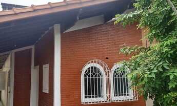 Imagem: Casa em frente Avenida Roberto vinhas