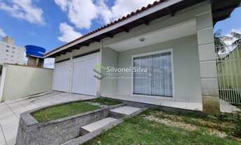 Imagem 3: Excelente Casa no Centro de Camboriú