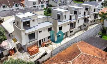 Imagem 2: Casas estilo townhouse com 3 quartos sendo 1 suite e 2 vagas no subsolo
