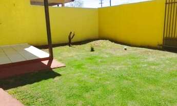 Imagem 4: Casa para Venda em Foz do Iguaçu, Carimã, 3 dormitórios, 2 banheiros, 4 vagas