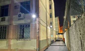 Imagem 2: Apartamento com 2 dormitórios para alugar, 65 m² por R$ 850,00/mês - Guadalupe - Rio de Ja