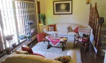 Imagem 2: Sobrado para Venda - 350m², 3 dormitórios, sendo 1 suites, Petrópolis