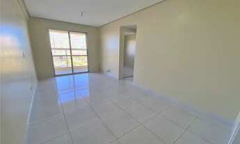 Imagem 1: Apartamento de 2 quartos com varanda e lazer no centro urbano