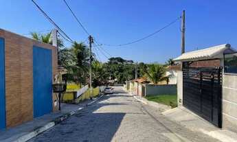 Imagem 2: Amparo imóveis-Vende 3 quartos sendo 1 suíte, área gourmet piscina e sala de jogos