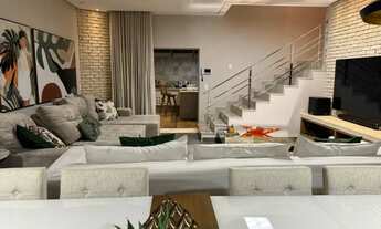 Imagem 4: Casa á venda no Jardin América Casa de Rua com 3 Quarto(s) e 4 banheiro(s) à Venda, 206.00