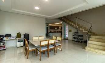 Imagem: Casa à venda no condomínio Montenegro