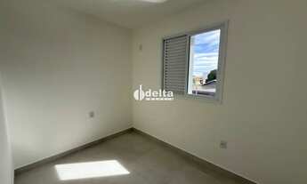 Imagem 7: Apartamento com 2 quartos sendo 1 suíte disponível para venda no bairro Santa Mônica em Ub