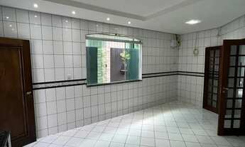 Imagem 7: BELISSIMA CASA COM PISCINA EM RESIDENCIAL FECHADO