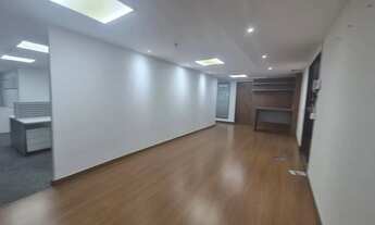 Imagem 2: Sala Comercial com 250m² no Centro da Cidade!