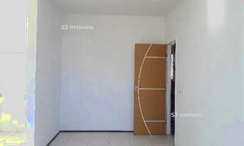 Imagem 3: Apartamento com 2 quartos na Av. Godofredo Maciel