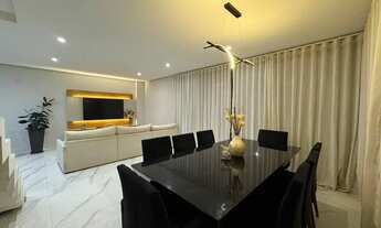 Imagem 4: Imóvel para aluguel e venda possui 215 metros quadrados com 4 quartos