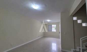 Imagem 2: Sobrado Geminado com 1 suíte(s) mais 2 quarto(s) à venda no bairro Costa E Silva em Joinvi