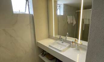 Imagem 3: Amplo apartamento mobiliado de luxo, praticamente pe na areia - vista única