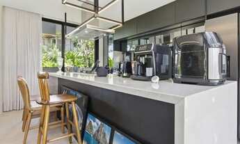 Imagem 3: CASA DE ALTÍSSIMO PADRÃO COM 4/4 SENDO 2 SUÍTES, PORTEIRA FECHADA, NA RESERVA SAPIRANGA