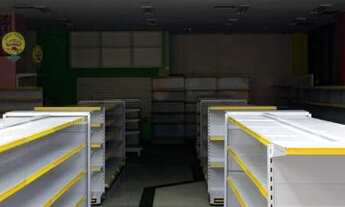 Imagem 3: Loja comercial, medindo 409,75 m², ideal para loja de brinquedos