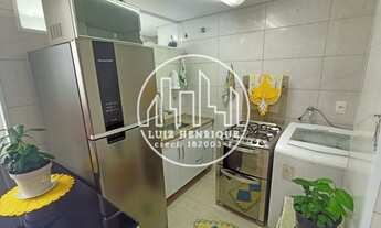 Imagem 7: Apartamento totalmente reformado com janelas grandes!