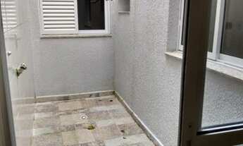 Imagem 3: Apartamento para aluguel e venda possui 60 metros quadrados com 2 quartos