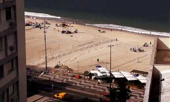 Imagem 1: Cobertura triplex para venda tem 450 metros quadrados com 7 quartos