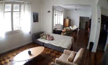 Imagem 5: Excelente apartamento com Hall de entrada, varandas internas. Salão em 2 ambientes com pis