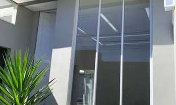 Imagem 3: Casa de 215 m² todos os quartos são suites e piscina no Parq.Universitário